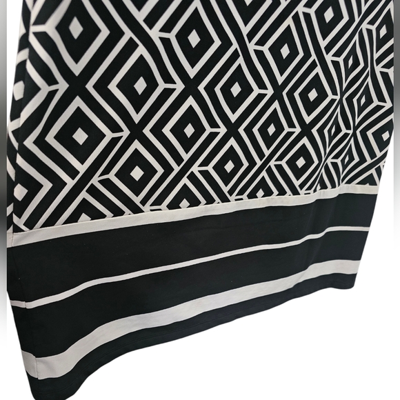 EUC | INC International Concepts | ¾ sleeve Geometric design | Lined | Size: M - Picture 3 of 10